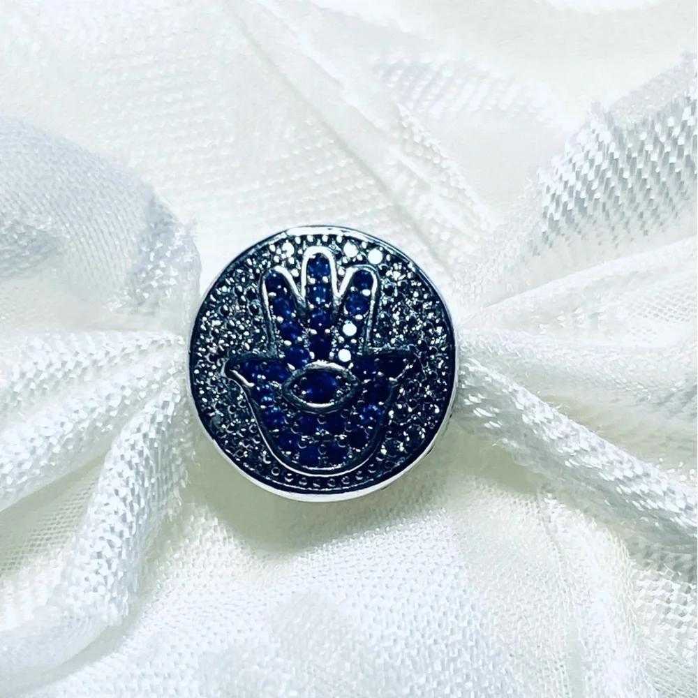 🧿✨ NWOT Blue Evil Eye Hamsa Hand Charm – 925 Sterling Silver 💙